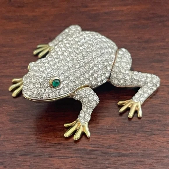 Signed Rucinni enameled pave set crystal metal frog pill trinket jewelry box - Picture 2 of 8